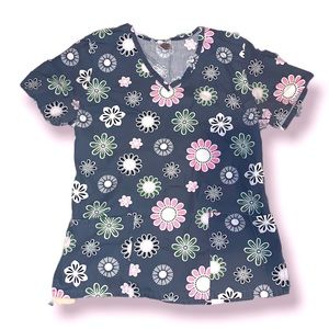 Scrub top gray flowers